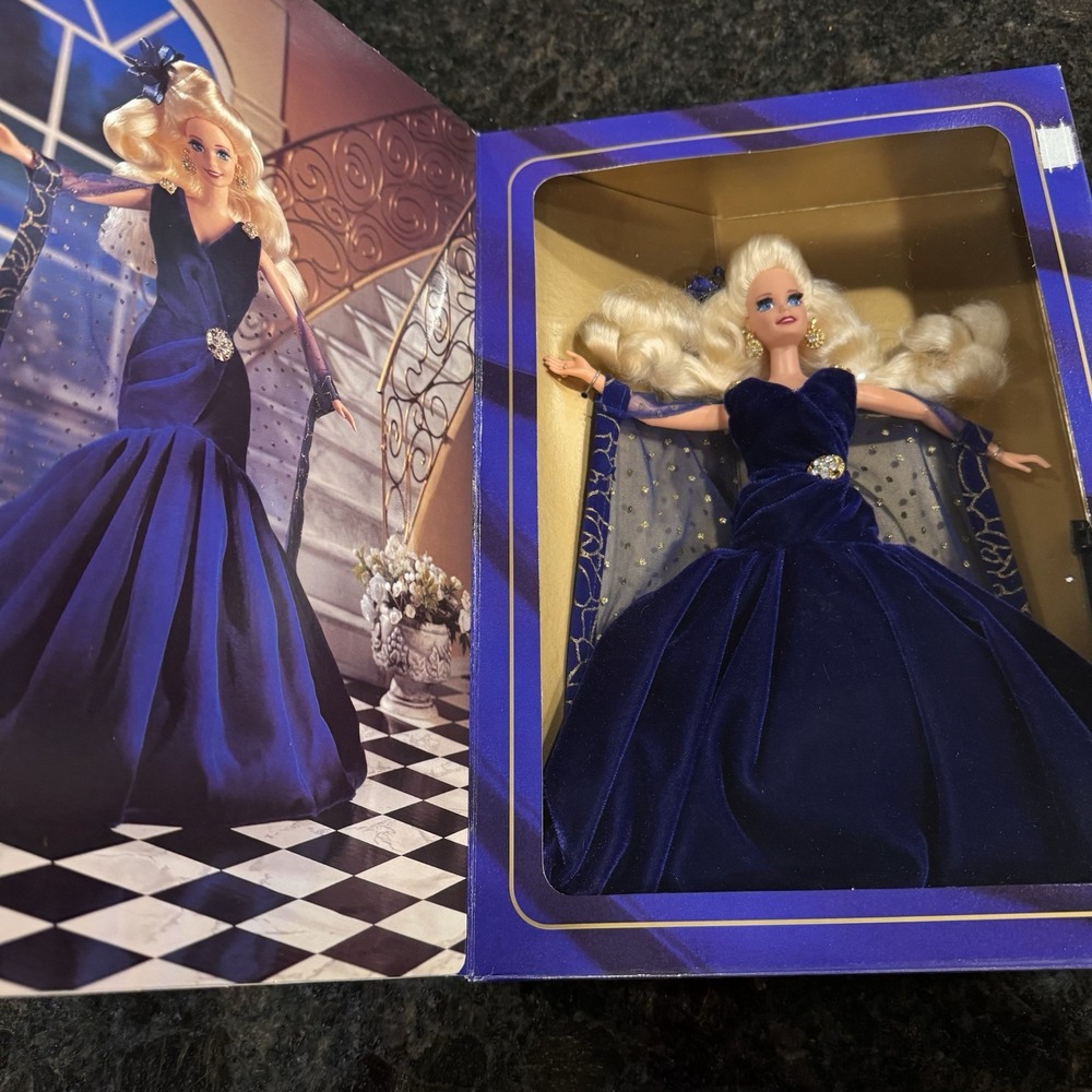 '95 Mattel Limited Edition Sapphire Dream Barbie, brand new